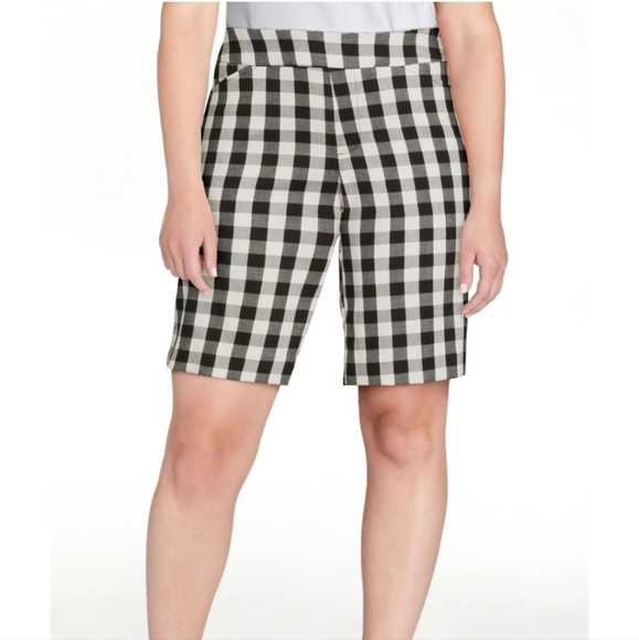 Women's Time and Tru Pull On Bermuda Shorts Black and White Checkered Plaid - Picture 2 of 6